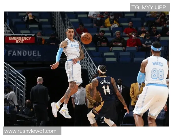 湖人对决鹈鹕精彩回顾18年12月21日的激烈比赛瞬间